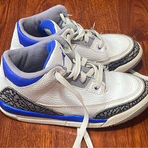 Kids Jordan’s, size 2.5